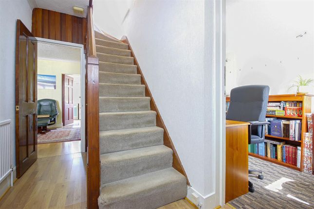 169, Monmouth Road, Edmonton photo 2