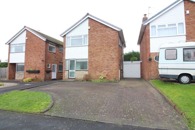 3-bed detached on 15, Rangeways Road, Kingswinford, £264,500