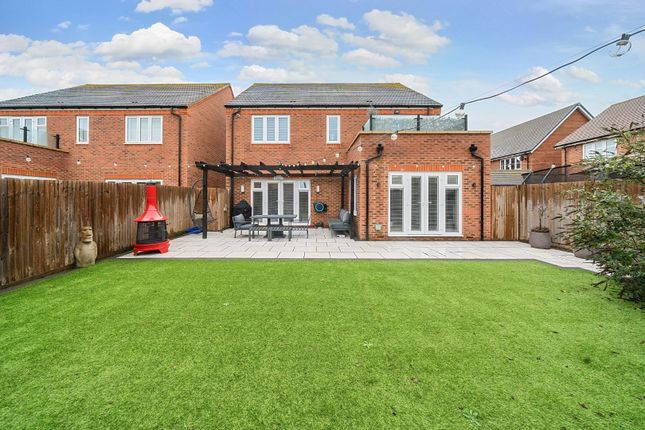 12, Berridge Fields, Potton photo 2