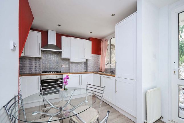 Thumbnail Flat to rent in River Park Gardens, Bromley