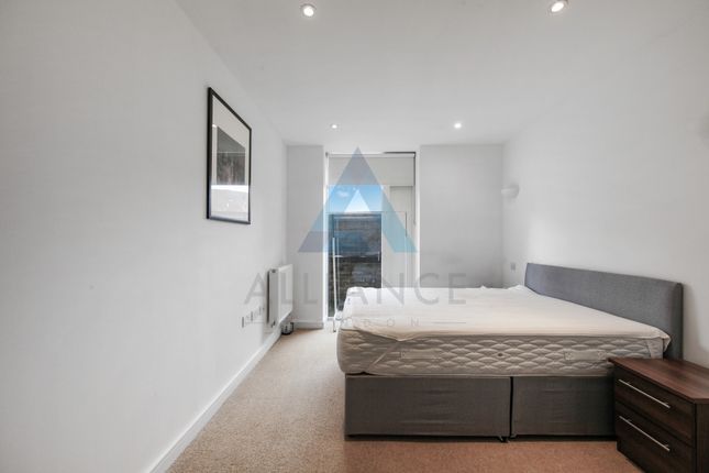 Flat to rent in Sotherby Court, 43 Sewardstone Road, London
