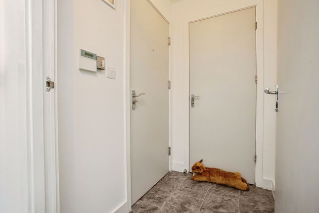 Flat 1, 4, Hooks Close, Leicestershire photo 4