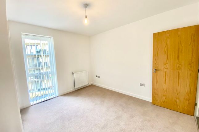 87 Argent House, Handley Page Road, Barking photo 4