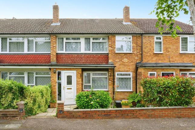 Thumbnail Terraced house for sale in High Wood Road, Hoddesdon