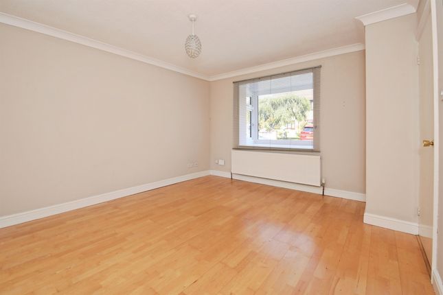 24, Glebe Road, Peterborough photo 4