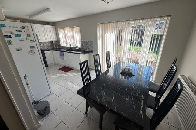 15, Walsh Grove, Birmingham photo 5