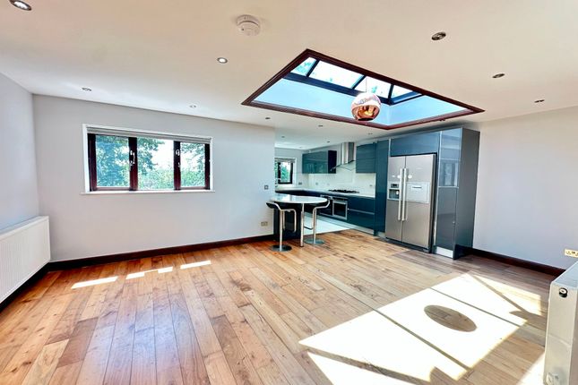 63 Northiam, London photo 5