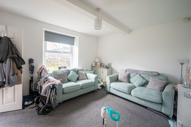 3 Hodgson Lane, Drighlington photo 4