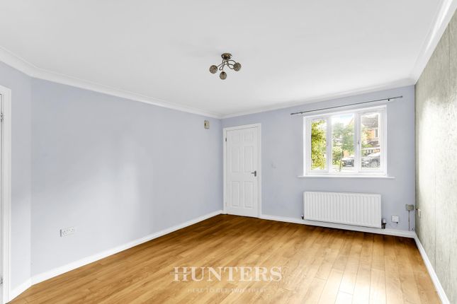 8, Bassenthwaite Close, Manchester photo 4