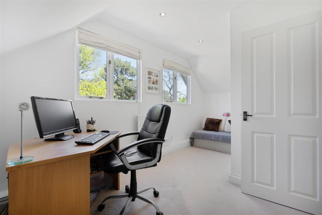Maisonette for sale in Woodlands Ride, Ascot