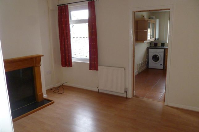 127, Redcliffe Street, Swindon photo 2