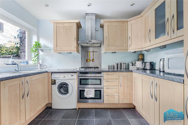 39, Heath View, London photo 3