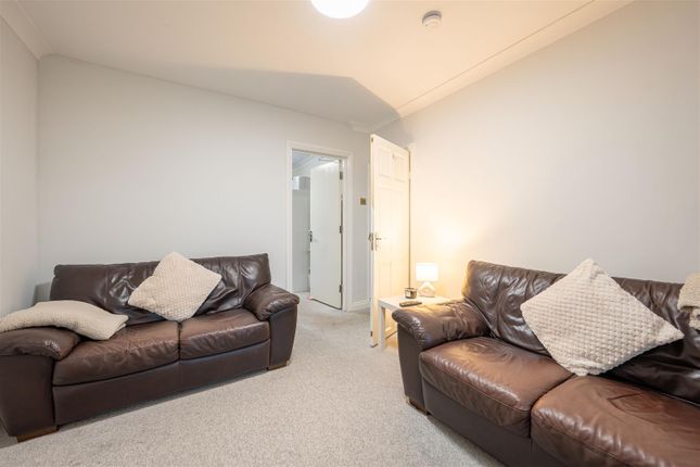 68, Braemar Road, Leamington Spa photo 4