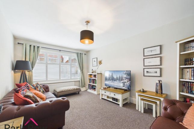 81, Bramley Park Avenue, Leeds photo 2