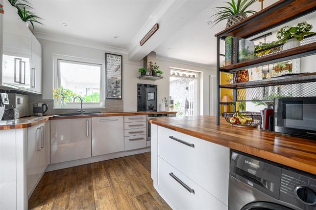Auchlinsky, Tyland Lane, Maidstone photo 4