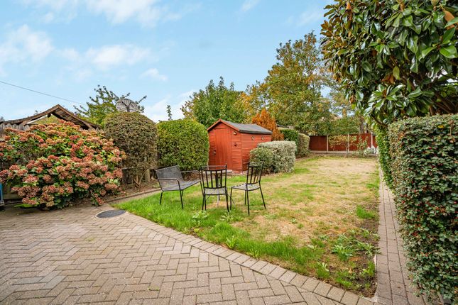 665, Cranbrook Road, Greater London photo 4