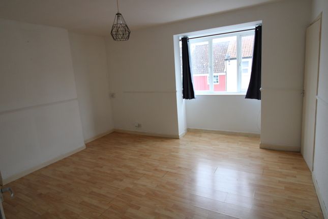 Flat to rent in North Street, Bridgwater