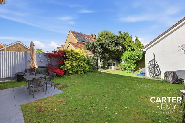 55, Cumberland Road, Grays photo 4