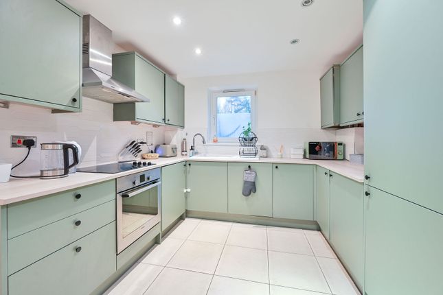 Spectrum Place, London, Greater London, SE17, Elephant and Castle photo 4