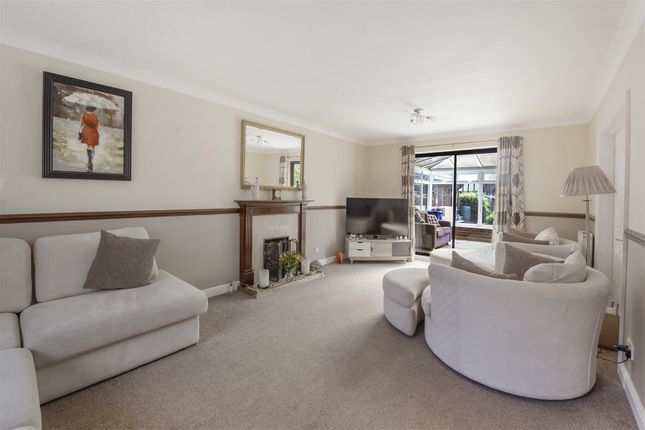 23, Lambourne Drive, Kings Hill photo 3