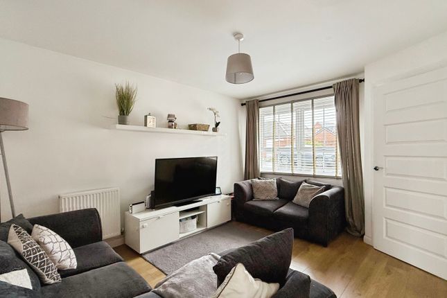 118, Athelney Avenue, Westbury photo 3