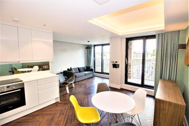 Thumbnail Flat to rent in Penrose Street, Elephant &amp; Castle, London