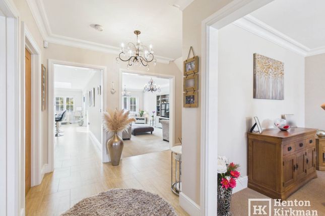 32, First Avenue, Billericay photo 2