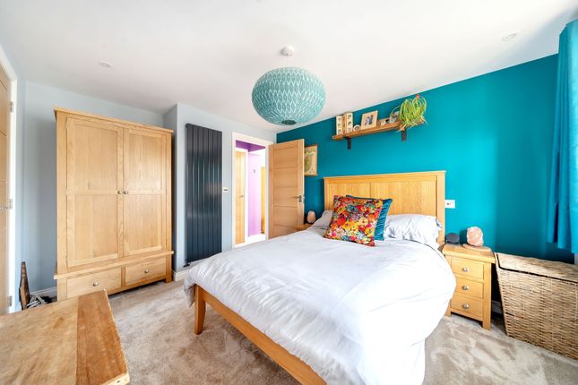 End terrace house for sale in Goldfinch Way, South Wonston