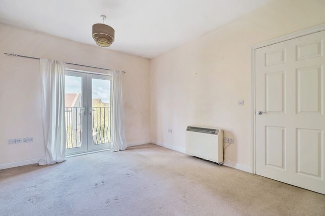 Flat for sale in Ellworthy Court, Frome