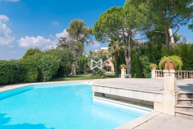 Villa for sale in Antibes, Cap D'antibes, 06160, France