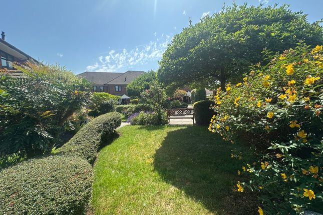 1, Weston Close, Potters Bar photo 4