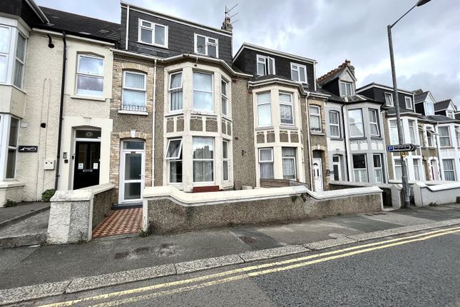 Flat to rent in Edgcumbe Avenue, Newquay