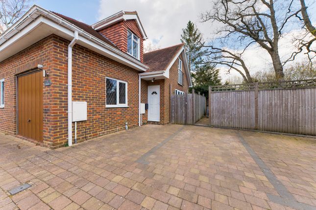 Thumbnail Flat to rent in Dukes Place, Sayers Common, Hassocks