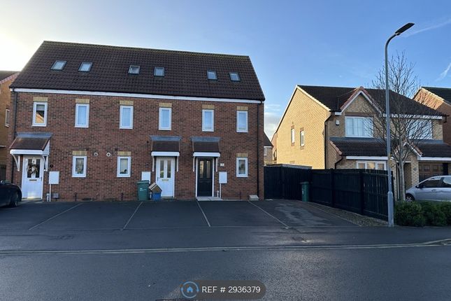 Kirkbride Way, Ingleby Barwick, Stockton-On-Tees photo 2
