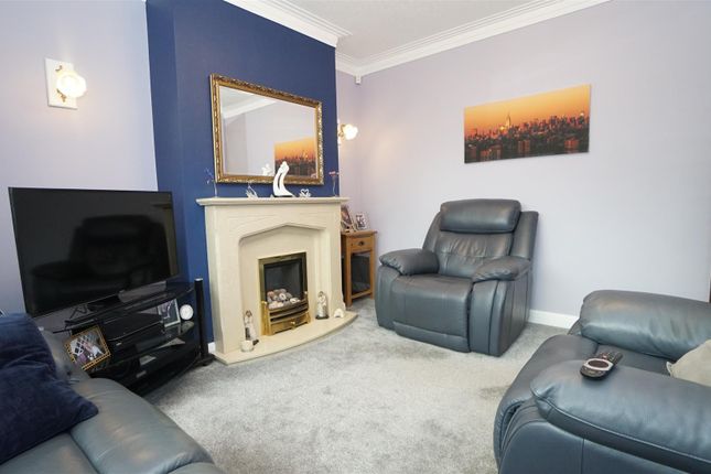 155, Wrose Road, Bradford photo 2