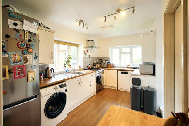 Detached house to rent in Greenhill, Evesham