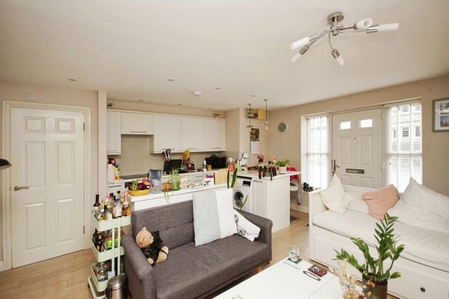 Flat for sale in Downend Road, Kingswood, Bristol, Gloucestershire