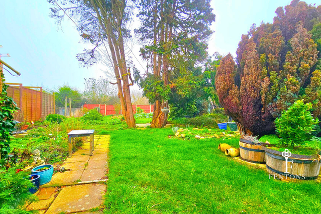 17, Walden Way, Frinton-On-Sea photo 3