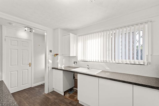 39 Bickerton Terrace, Whitburn, West Lothian photo 4