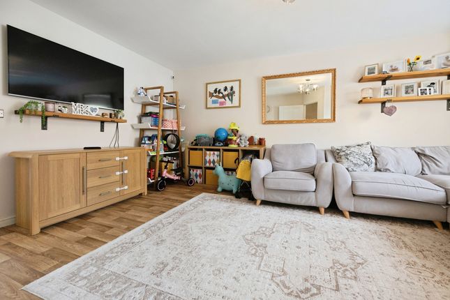 7, Peter Churchill Lane, Ashford photo 3