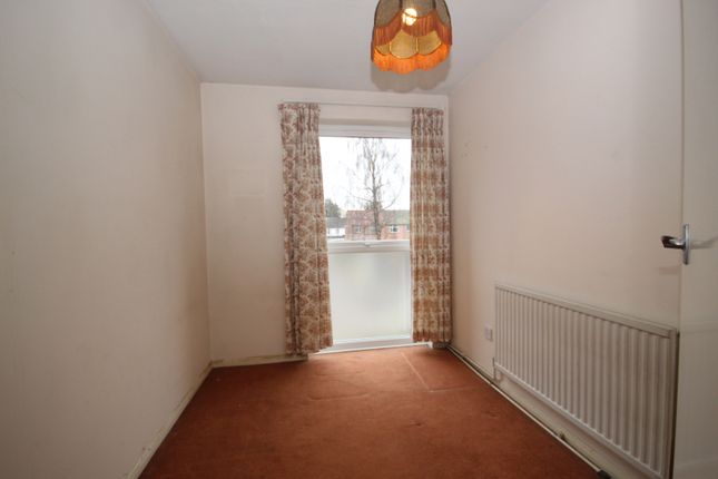 Flat for sale in Archery Close, Harrow, Middlesex