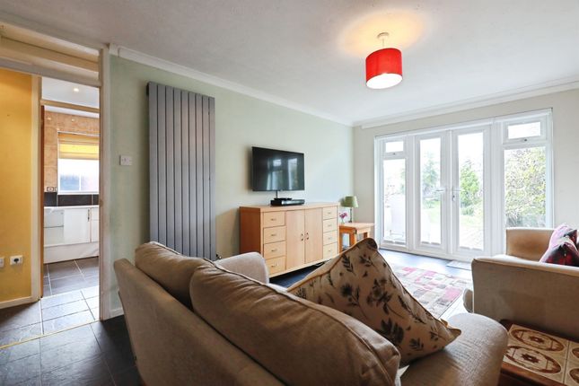 233, Dovehouse Drive, Warwick photo 4