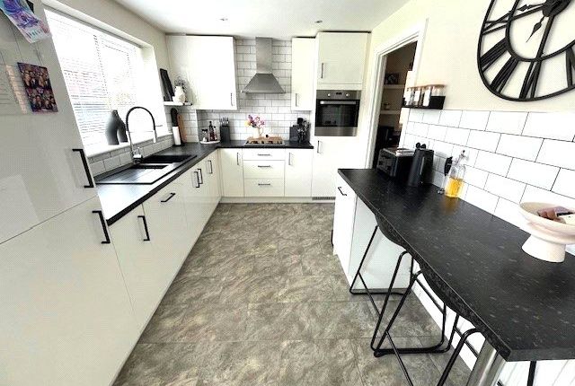 16, Fallow Avenue, Lancashire photo 2