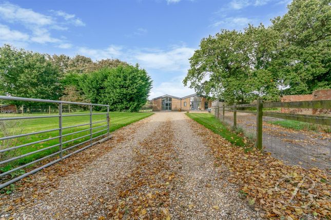 Barn conversion for sale in Fishpool Road, Blidworth, Mansfield