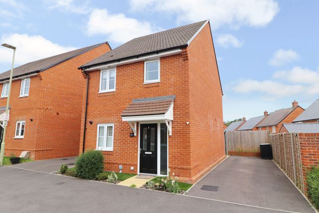 2-bed detached on 23 Wallace Avenue, Southampton, £350,000