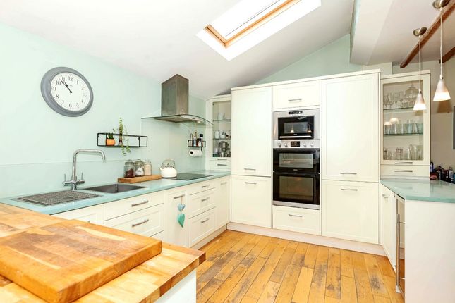 77, Victoria Road, Shoreham-by-Sea photo 3