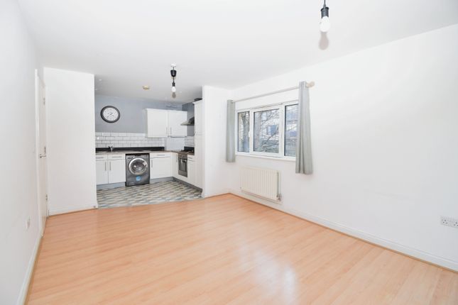14, Little Cottage Place, London photo 3
