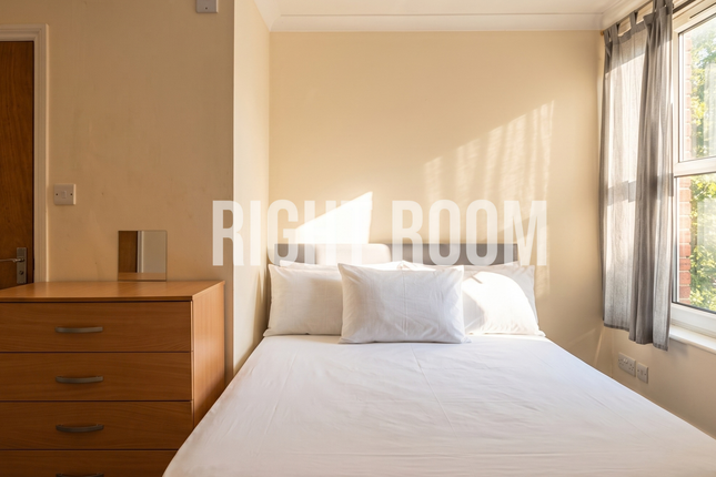 6a The Broadway, Southampton photo 5