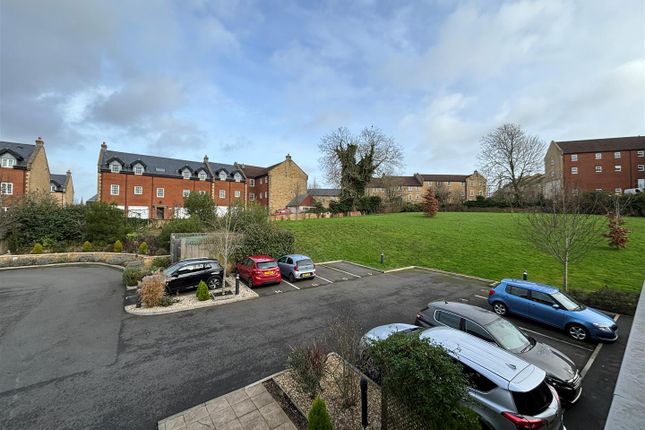 Flat for sale in Westmead Lane, Chippenham