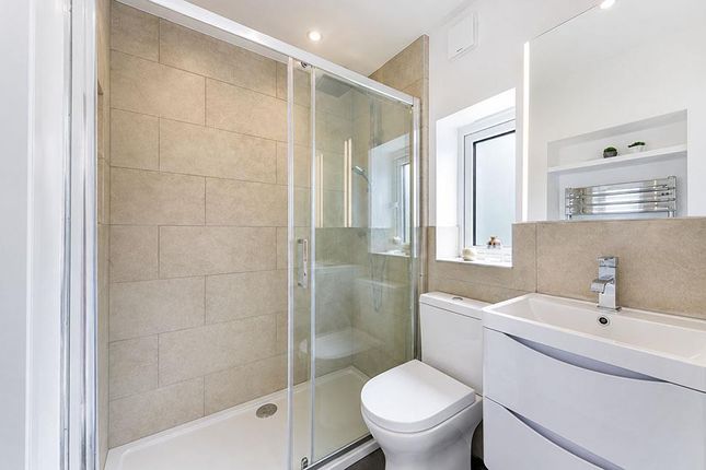Flat 3, 16, Archer Street, London photo 4